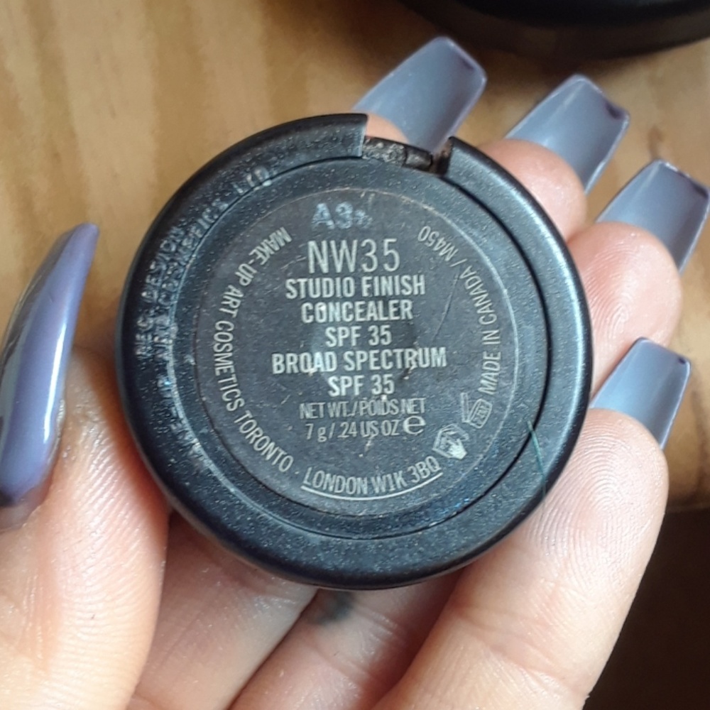 MAC Make-up - Picture 3 of 5